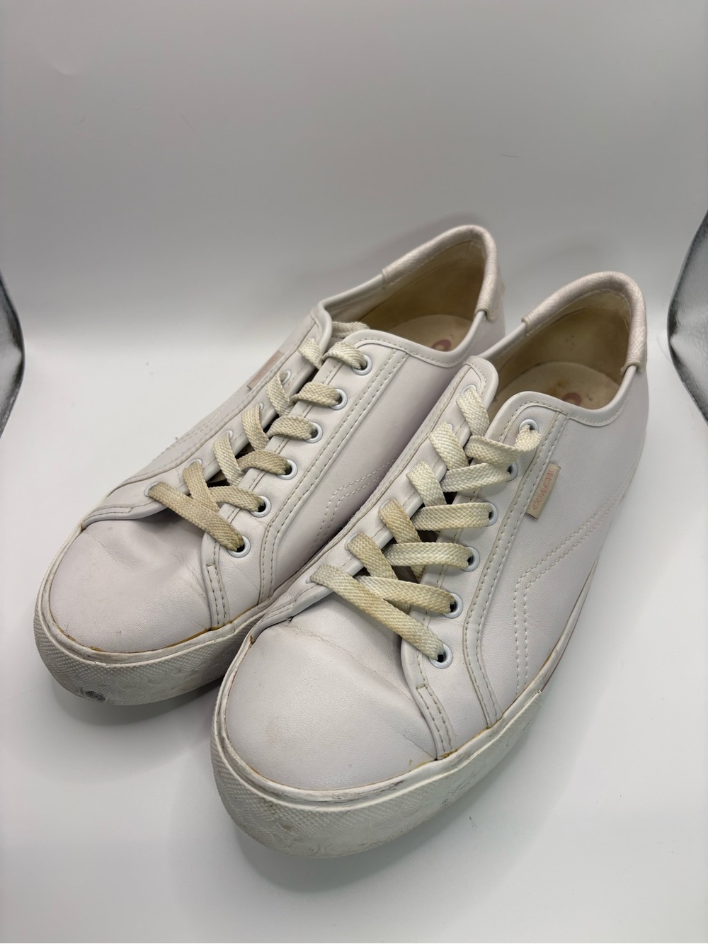 Coach Women's size 10 White Leather Low-Top Sneakers